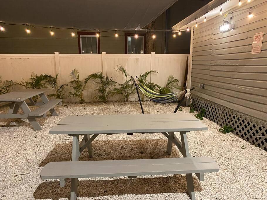 Chic Bungalow Apartment Steps From Armature Works & Downtown Riverwalk Tampa Ngoại thất bức ảnh