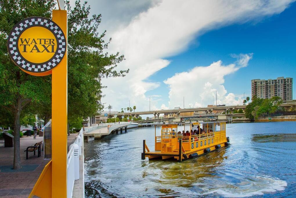 Chic Bungalow Apartment Steps From Armature Works & Downtown Riverwalk Tampa Ngoại thất bức ảnh