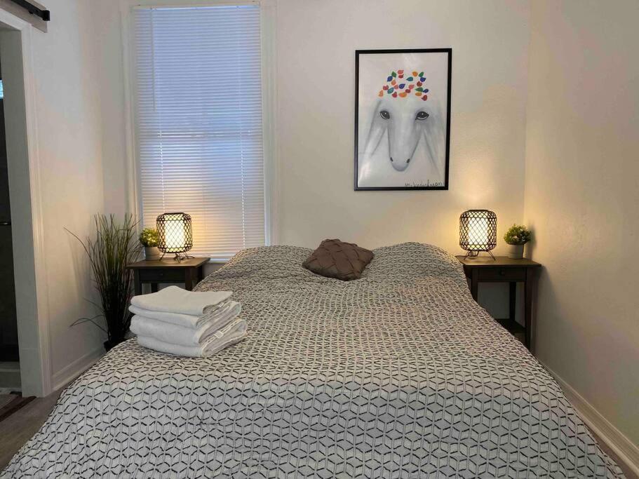 Chic Bungalow Apartment Steps From Armature Works & Downtown Riverwalk Tampa Ngoại thất bức ảnh