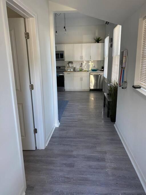 Chic Bungalow Apartment Steps From Armature Works & Downtown Riverwalk Tampa Ngoại thất bức ảnh